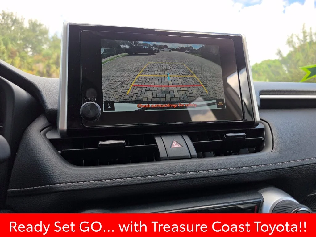 Used 2025 White Toyota XLE image 34