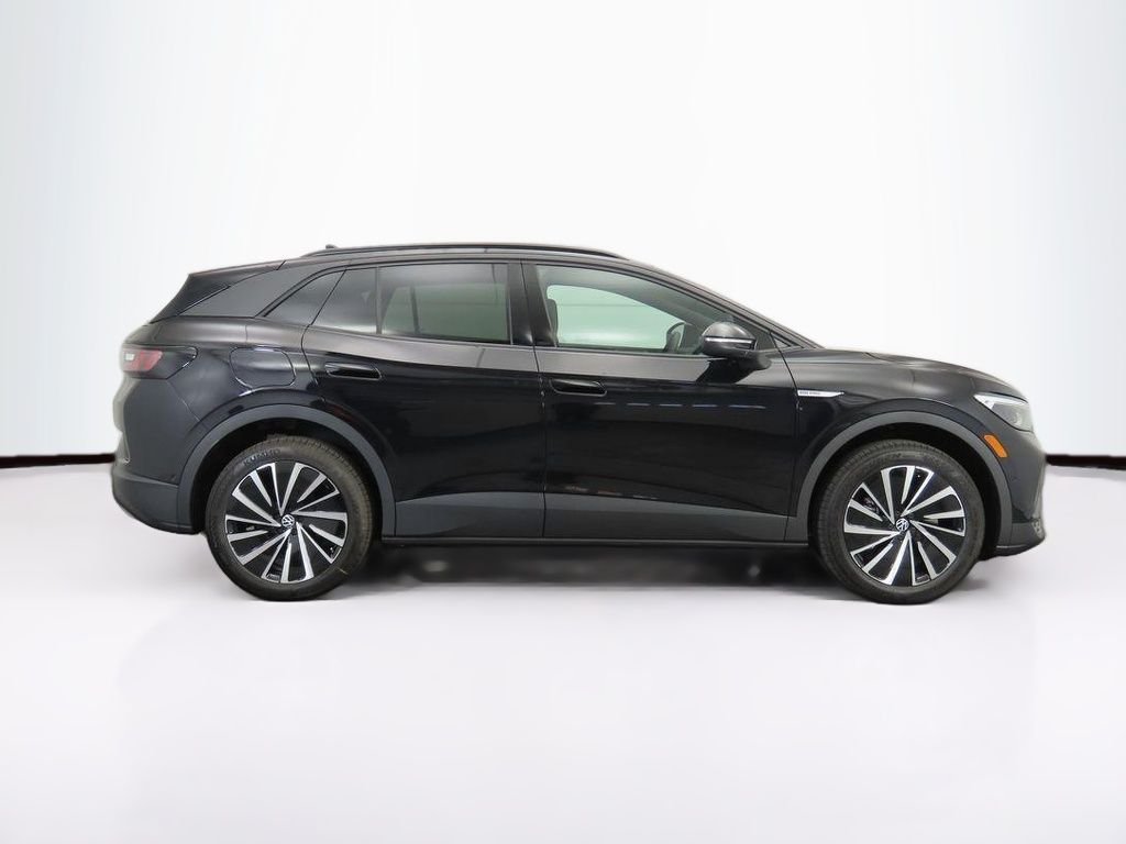 New 2026 Deep Black Pearl Volkswagen Pro image 4