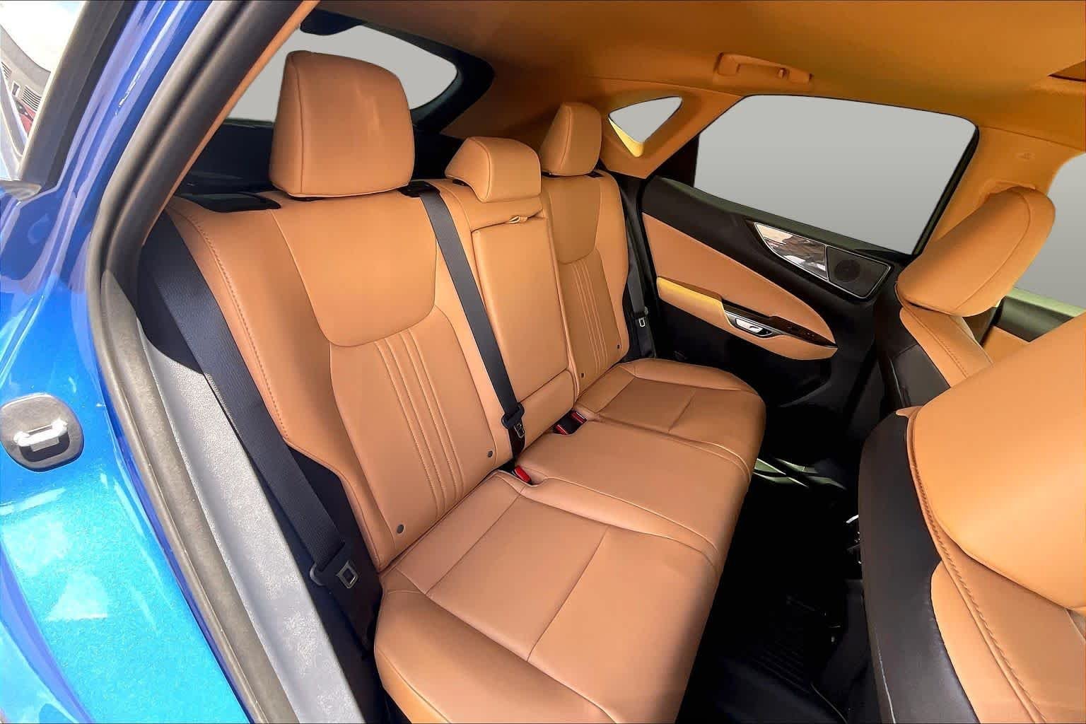 Used 2026 Grecian Water Lexus Premium image 19