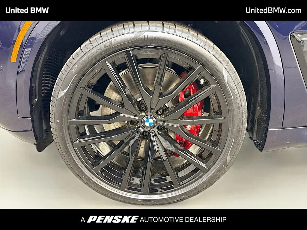 New 2026 Tanzanite Blue II Metallic BMW M60i image 2