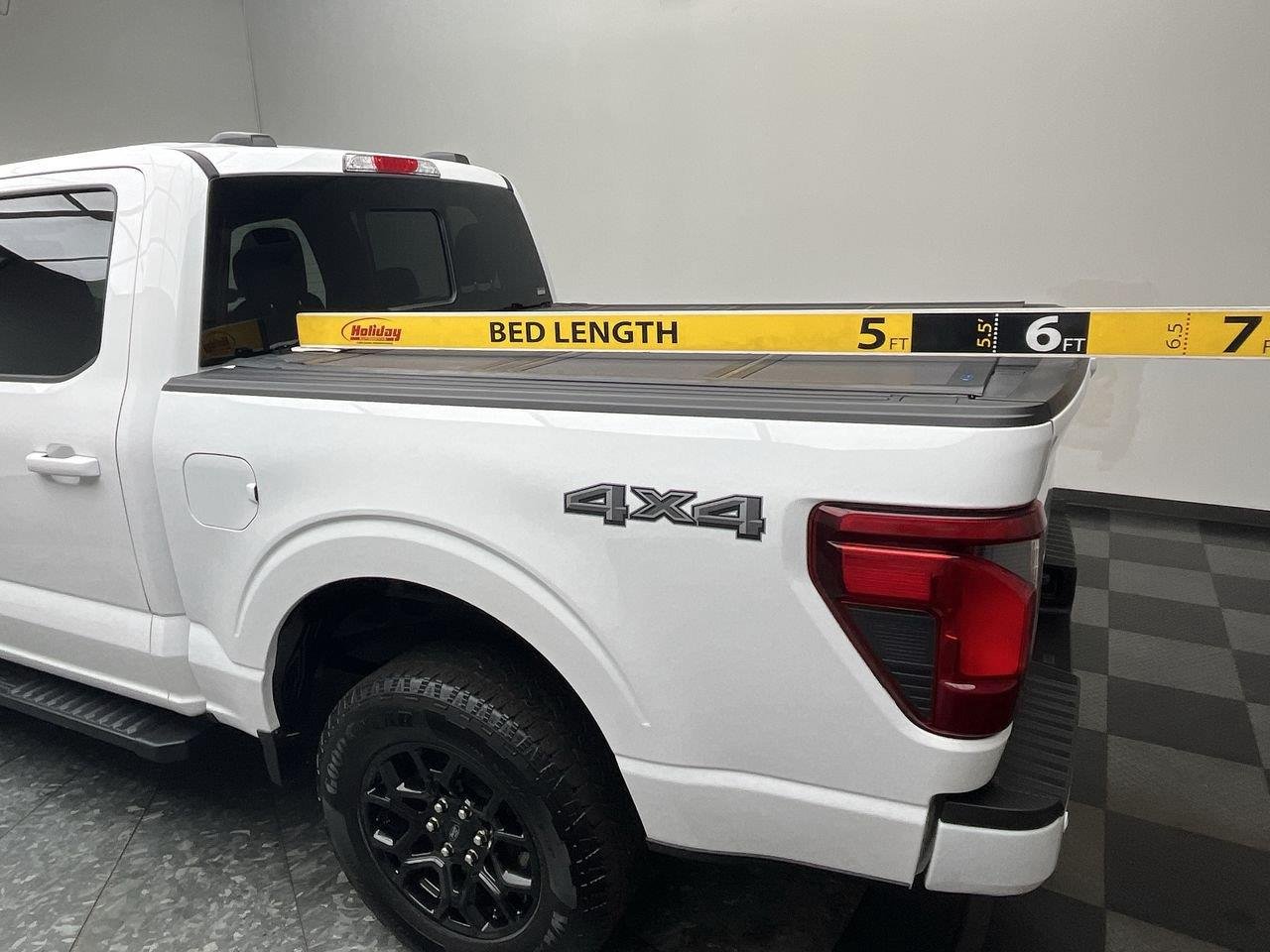 Used 2024 Oxford White Ford XLT image 31