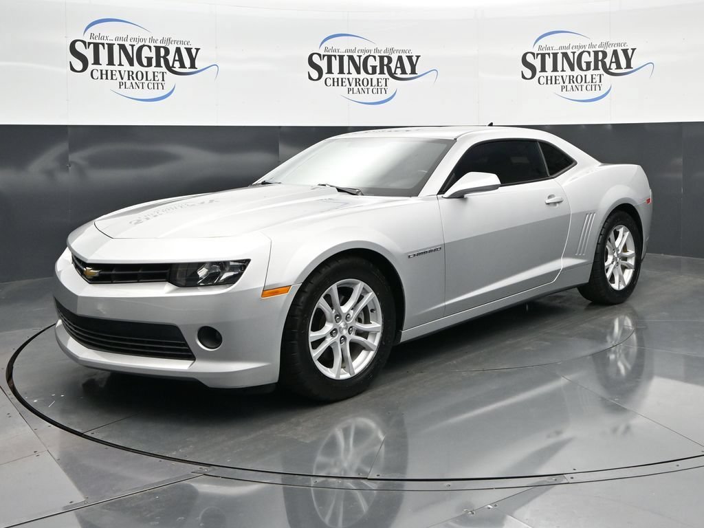 Used 2015 SILVER ICE METALLIC Chevrolet LT image 3