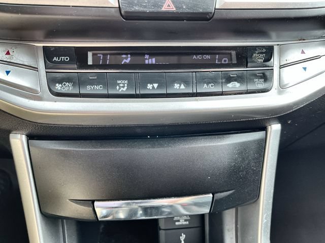 Used 2013 Silver Honda LX image 17