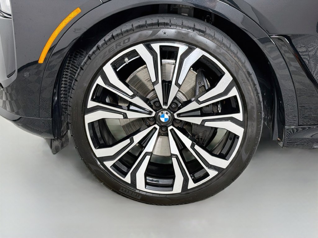 Used 2027 Black BMW xDrive40i image 34