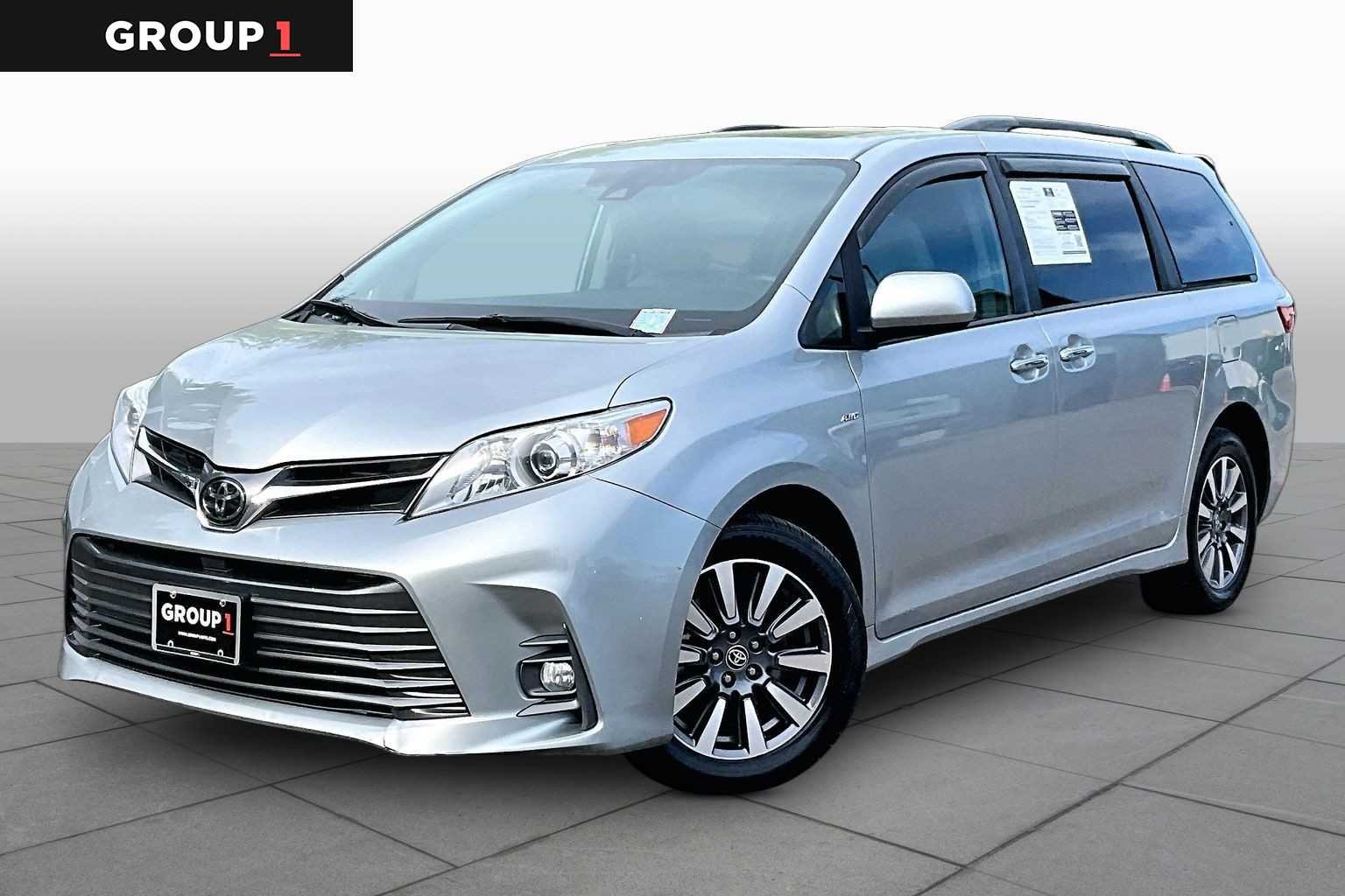 2020 Toyota Sienna XLE