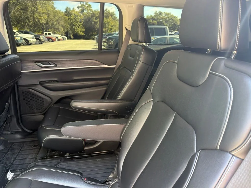 Certified Used 2024 Diamond Black Jeep Limited image 11