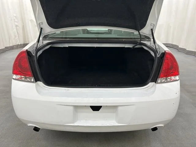 Used 2015 SUMMIT WHITE Chevrolet LT image 20