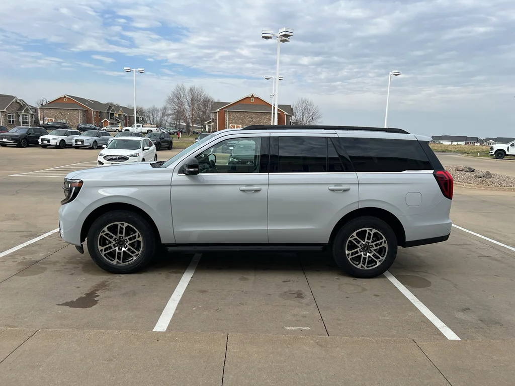 New 2026 Space Silver Metallic Ford Active image 5