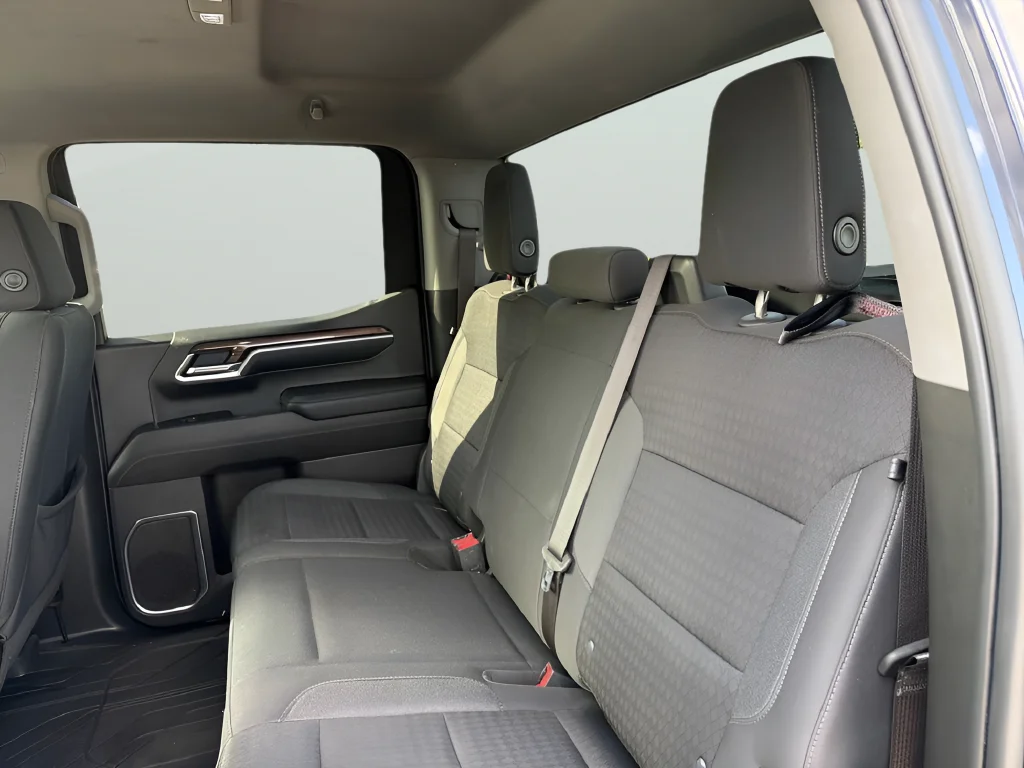 Used 2022 Gray Chevrolet LT image 34