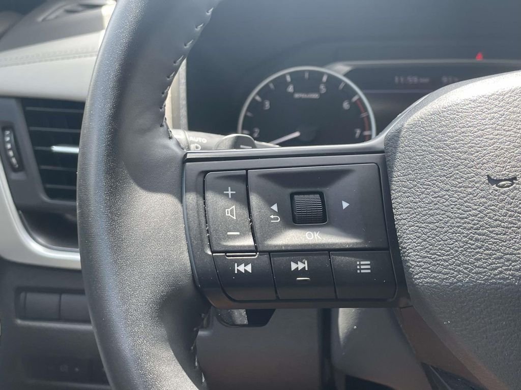 2025 Nissan Rogue SV - Photo 22