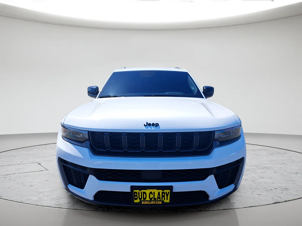 New 2026 Bright White Clearcoat Jeep Altitude image 8