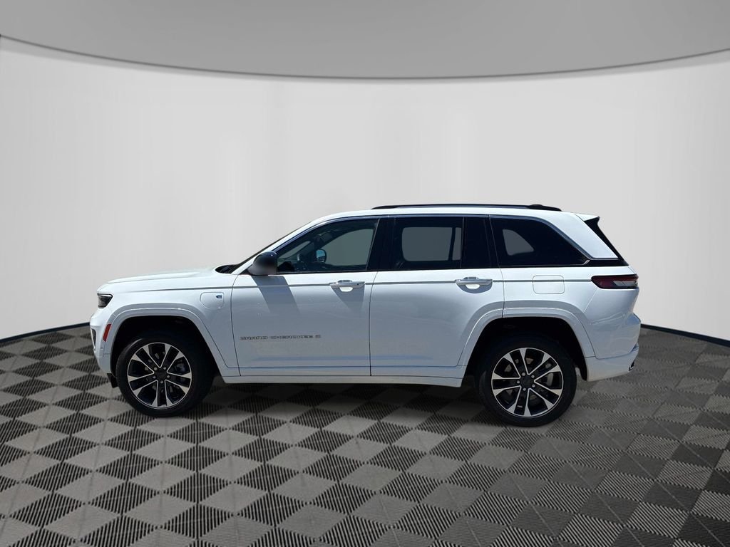 Used 2023 White Jeep Overland 4xe image 4
