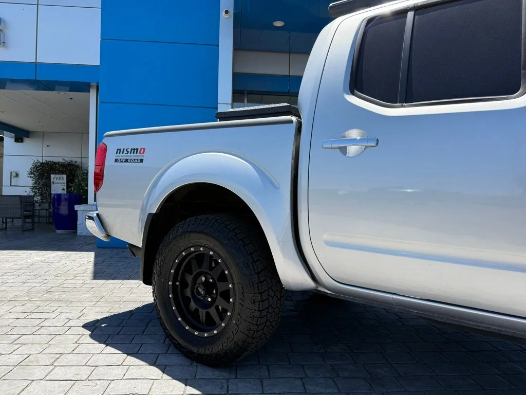 Used 2006 Silver Nissan NISMO Off-Road image 6