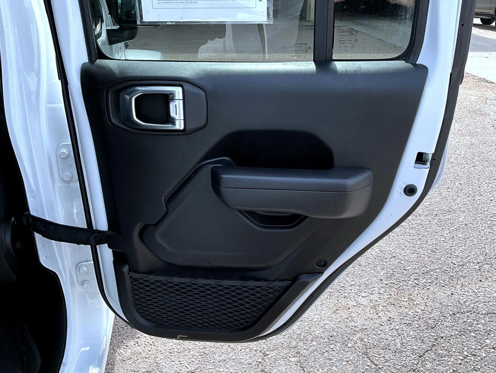 Used 2023 White Jeep Sport S image 19