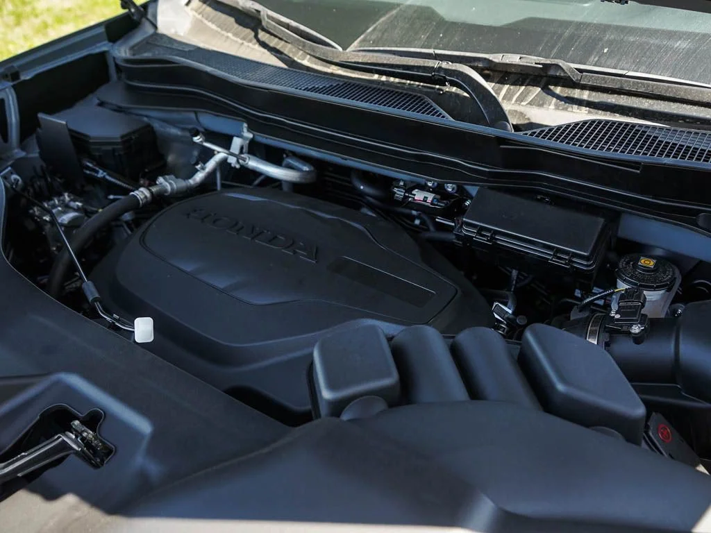 New 2026 Sonic Gray Pearl Honda Black Edition image 7