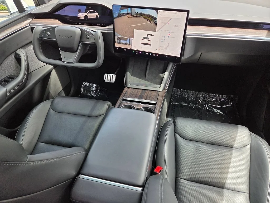 Used 2023 Pearl White Multi-Coat Tesla Standard Range image 27