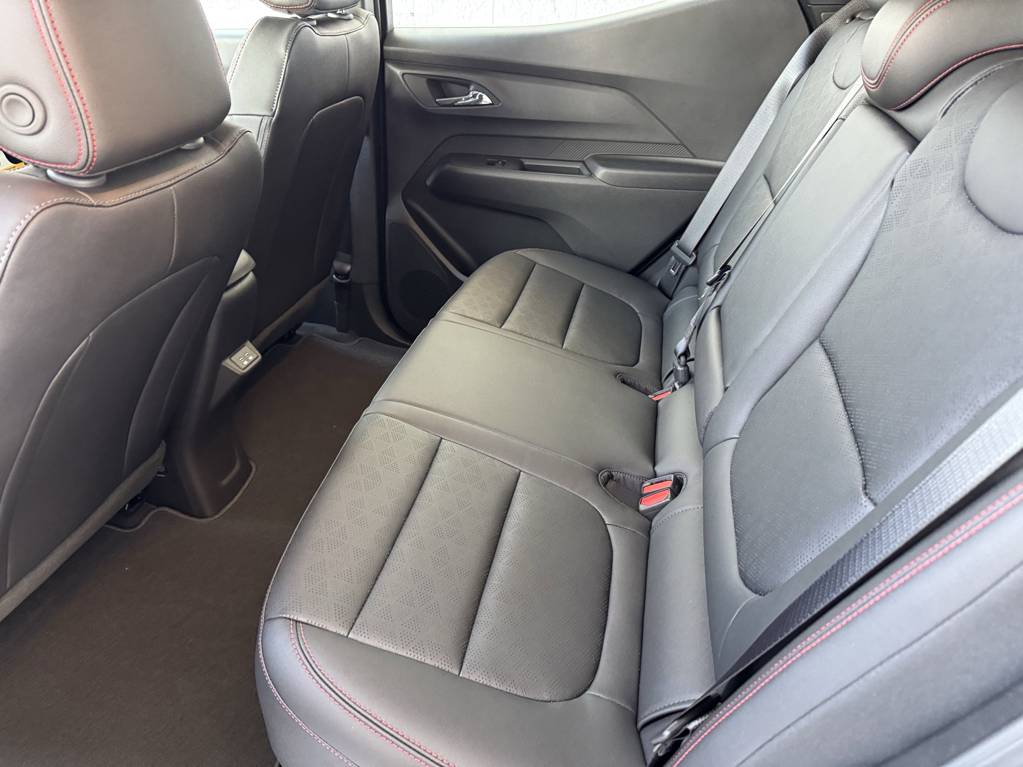 2027 Chevrolet Bolt RS - Photo 16