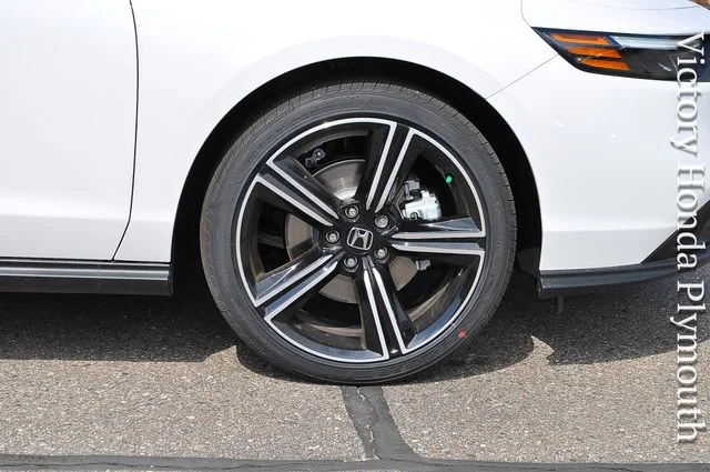 New 2026 Platinum White Pearl Honda Sport image 6