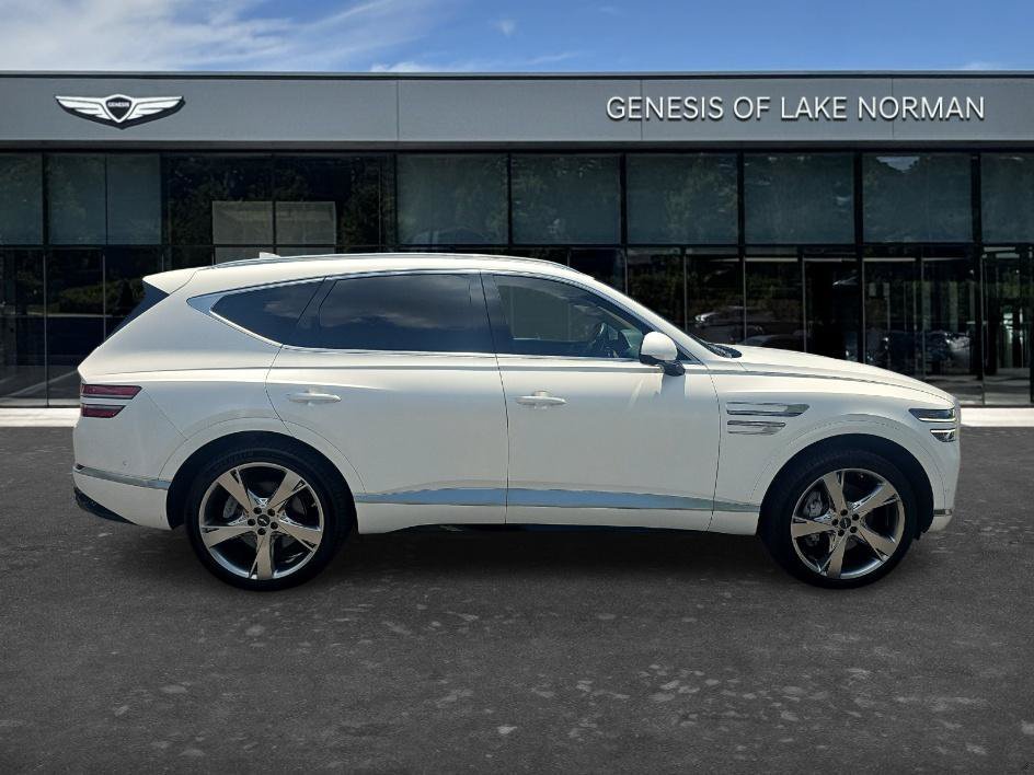 Used 2024 Matterhorn White Genesis 3.5T Prestige Matte image 4