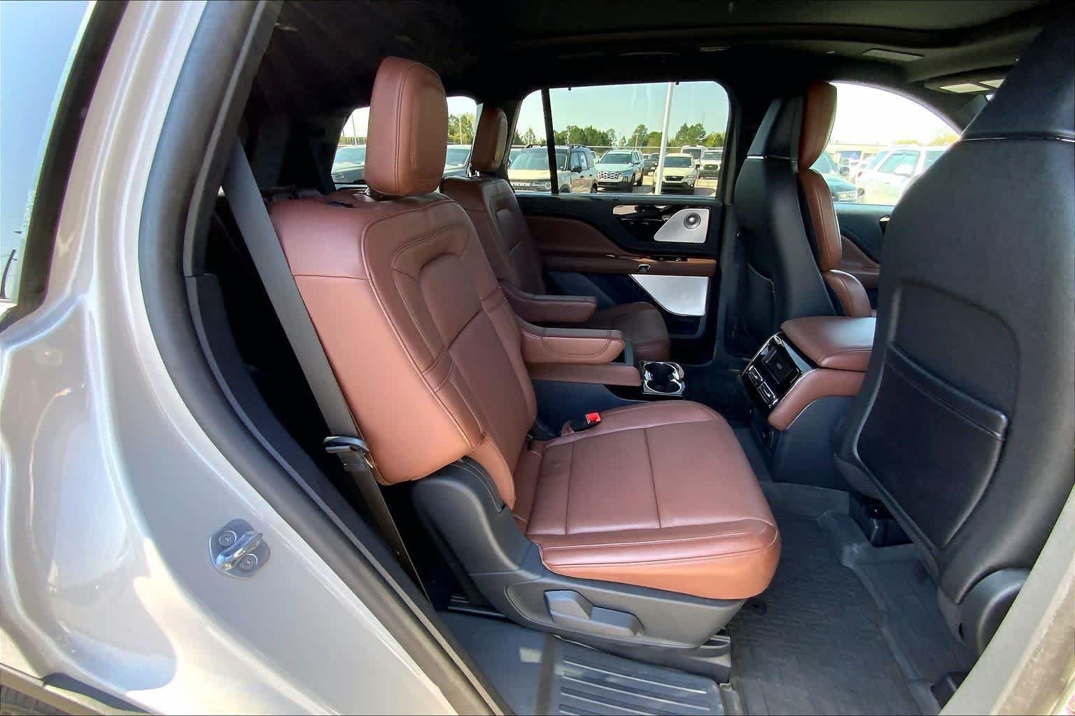 Used 2025 Ceramic Pearl Metallic Tri-Coat Lincoln Reserve image 31