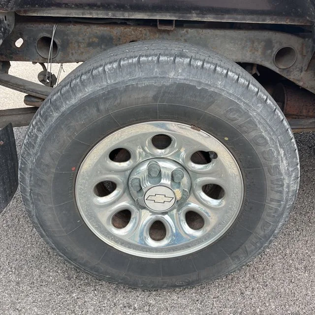 Used 2008 Red Chevrolet LS image 12