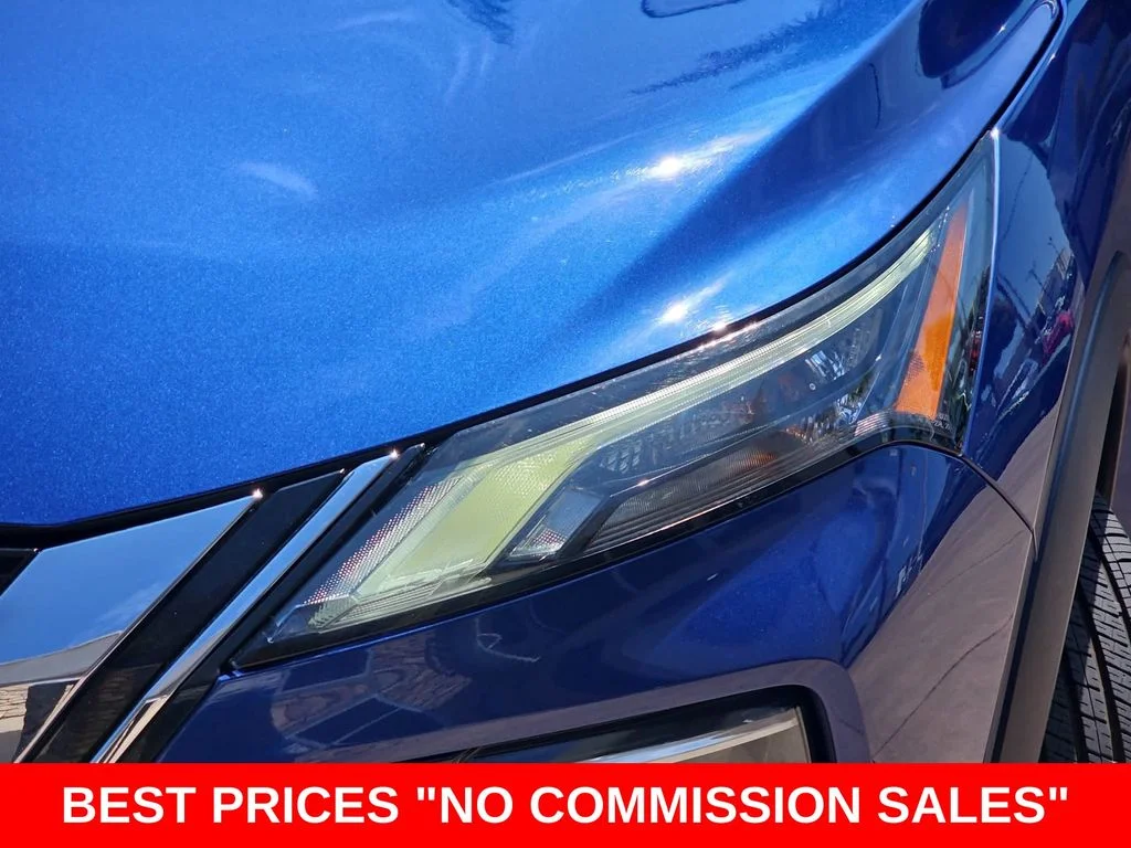Used 2023 Blue Nissan SV image 31