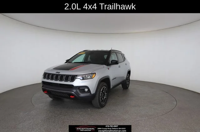 2025 Jeep Compass Trailhawk - Photo 2