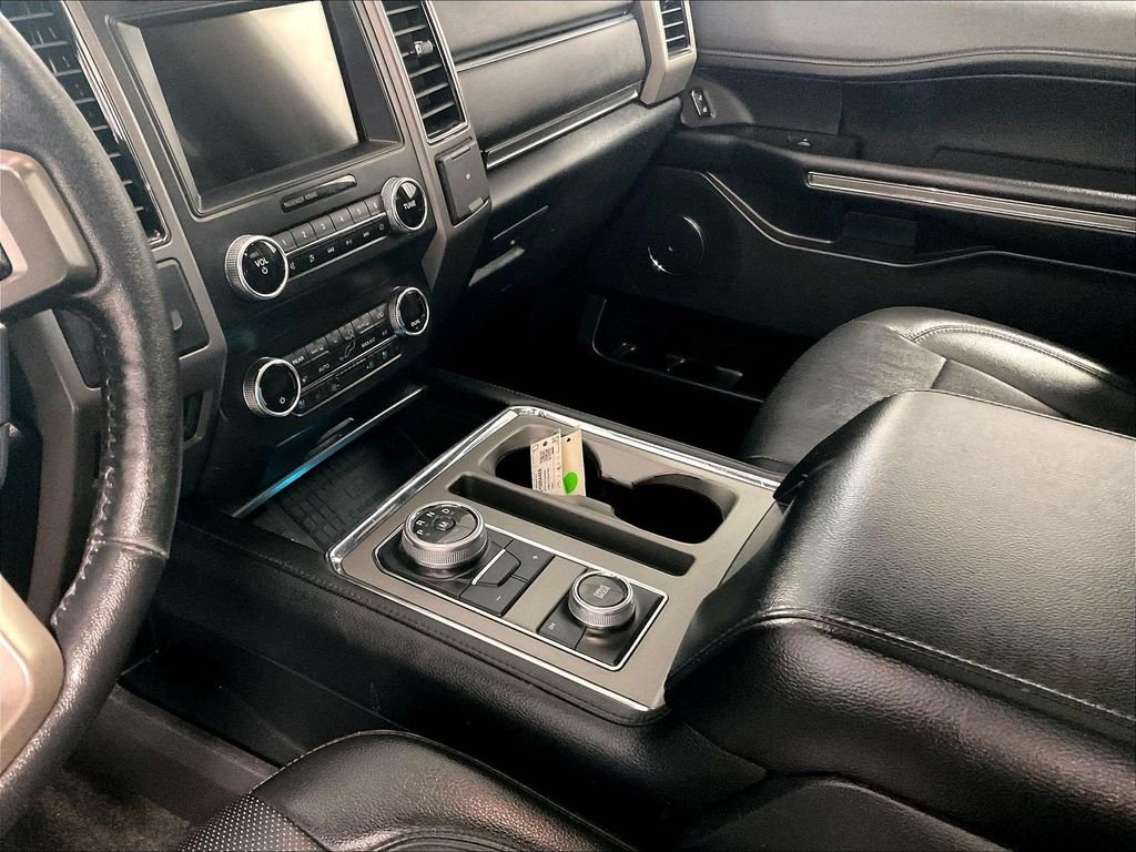 Used 2019 Blue Ford XLT image 21