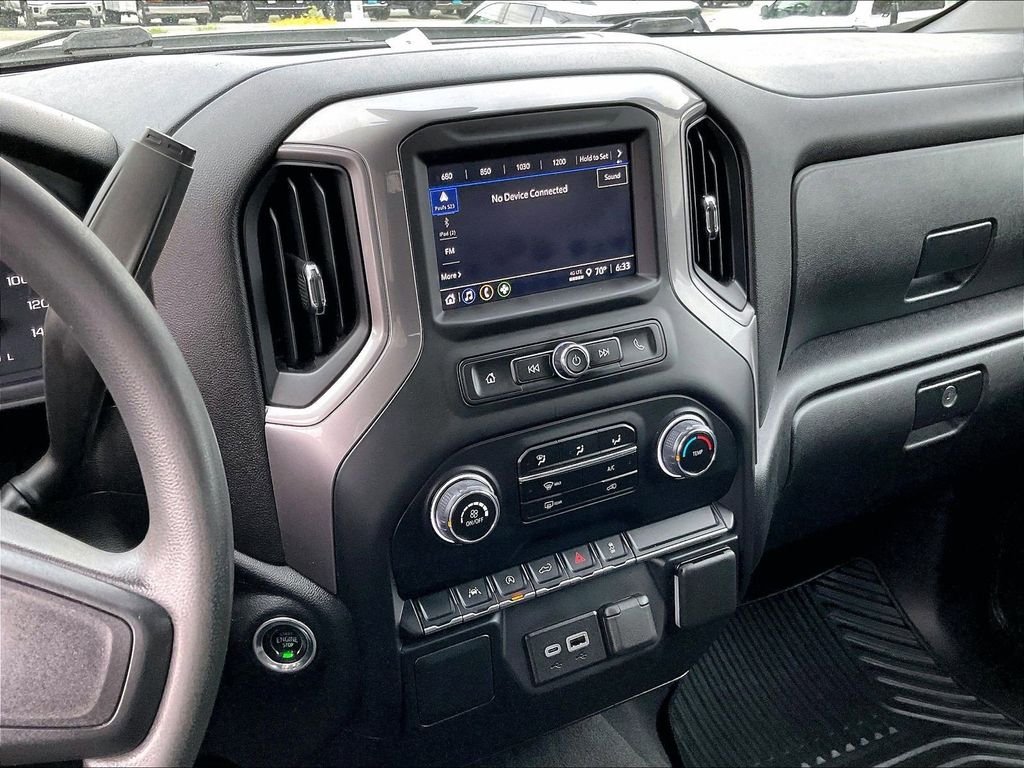 Used 2023 White Chevrolet Custom image 18