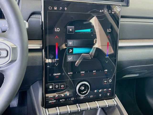 2027 GMC Terrain Denali - Photo 11