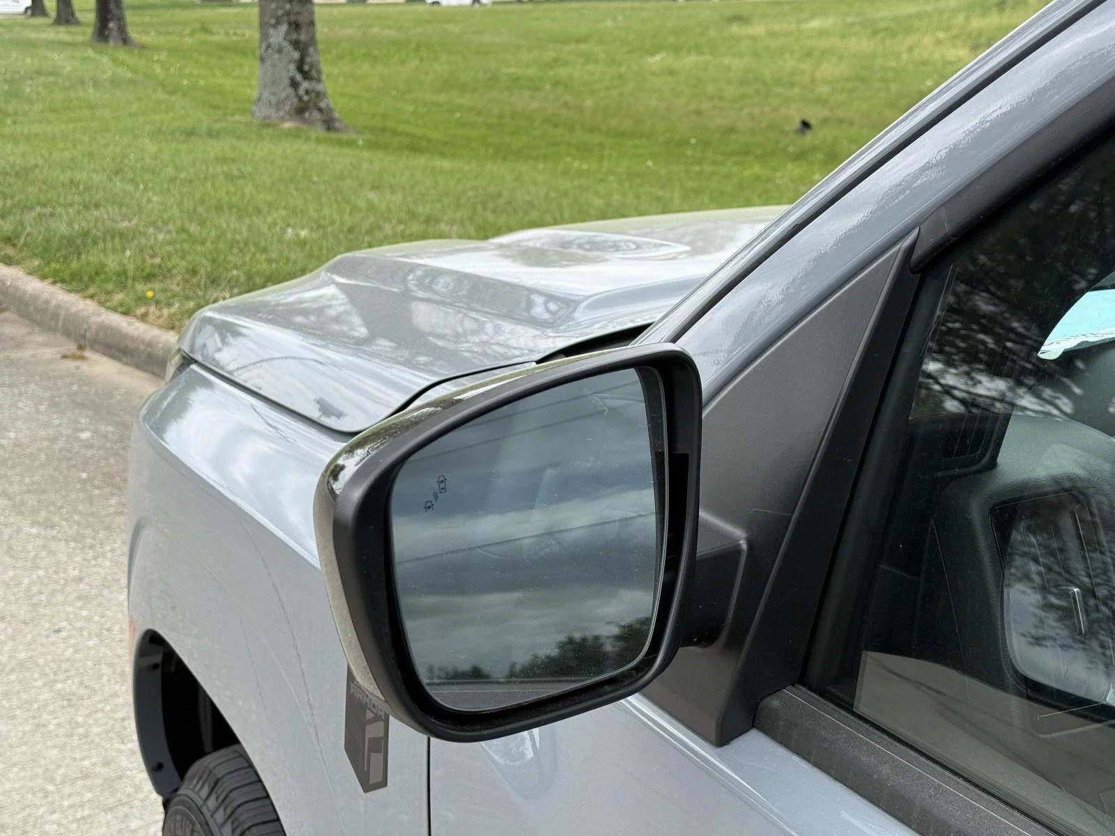 2026 Nissan Frontier SV - Photo 9