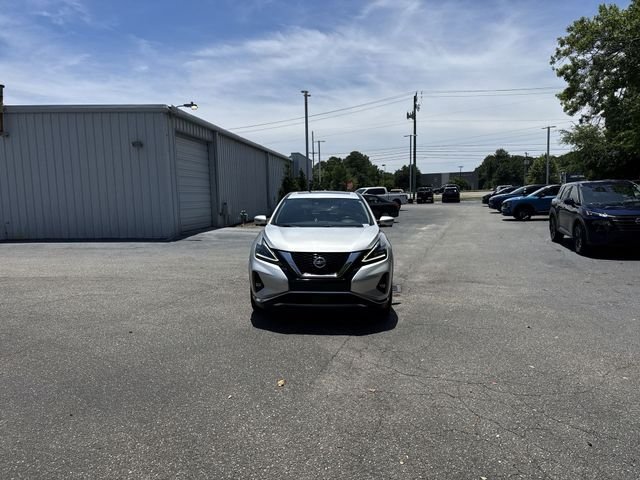 Used 2021 Silver Nissan SL image 2
