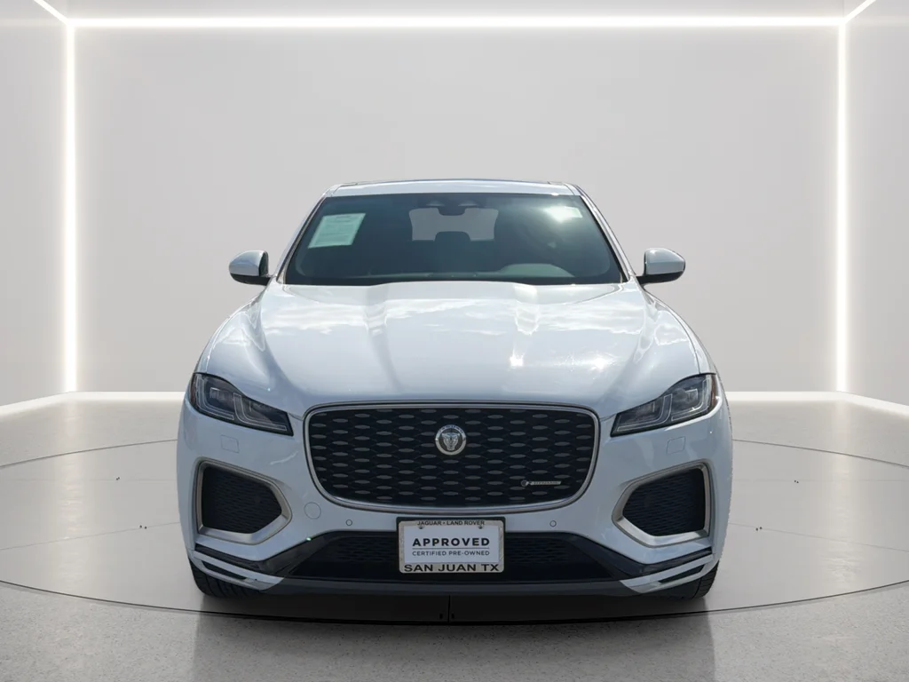 Used 2025 White Jaguar P250 R-Dynamic S image 11