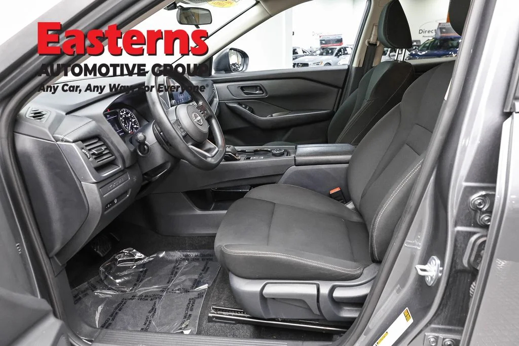 Used 2024 Gray Nissan S image 14