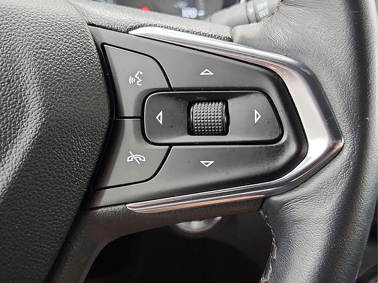Used 2023 Nitro Yellow Metallic Chevrolet ACTIV image 15
