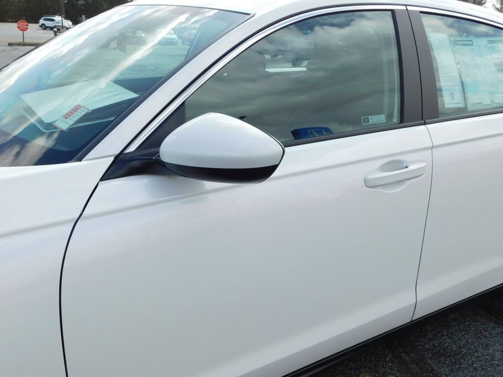 New 2026 Platinum White Pearl Honda LX image 11