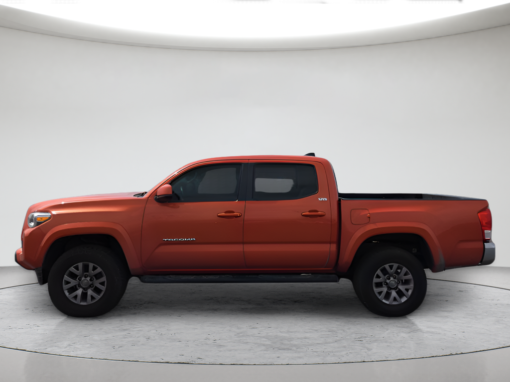 Used 2017 Red Toyota SR5 image 2