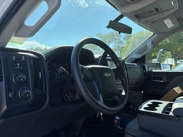 New 2024 Summit White Chevrolet Work Truck image 18