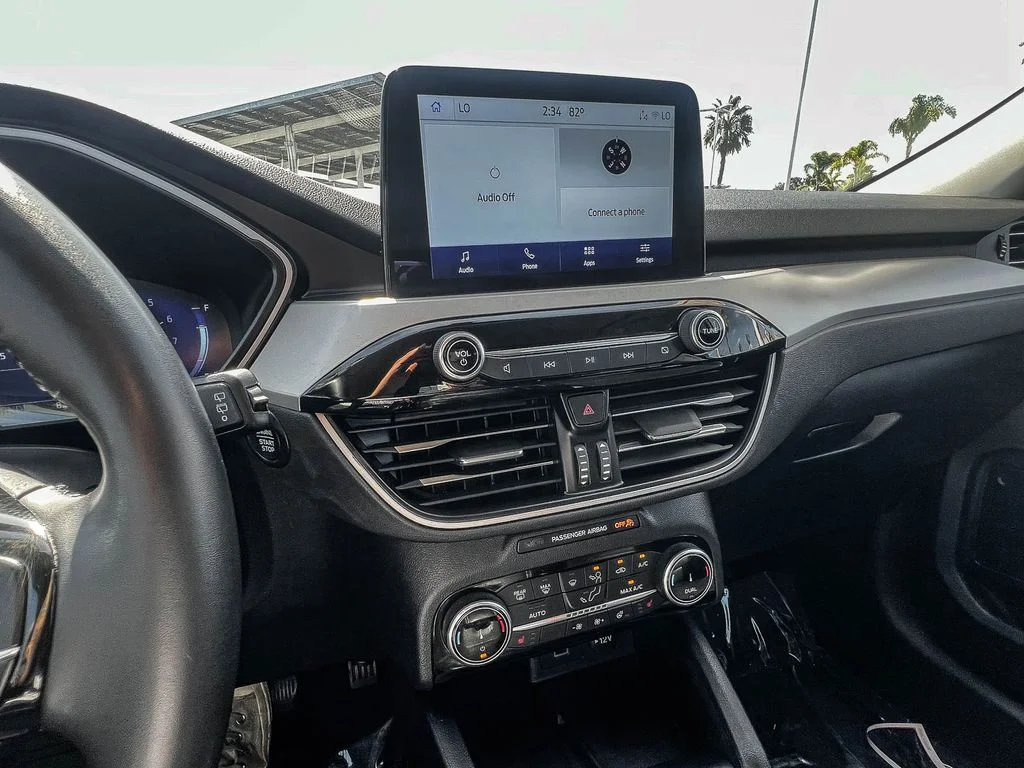 Used 2022 Gray Ford SEL image 22