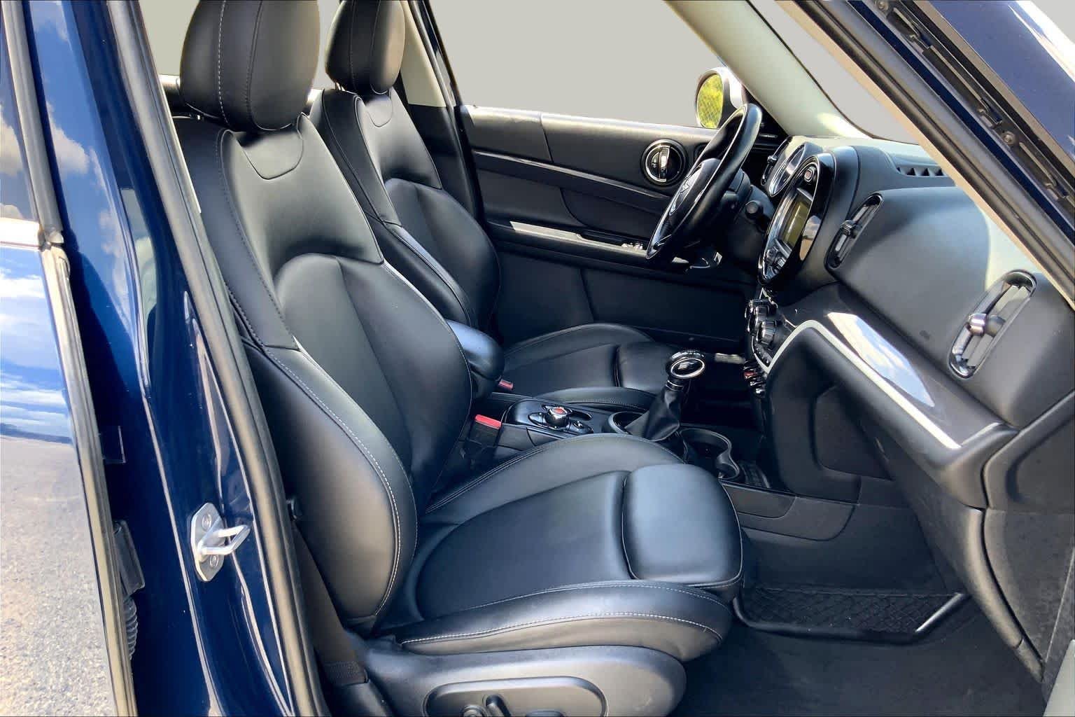 Used 2018 MINI Yours Lapisluxury Blue MINI Cooper S image 9