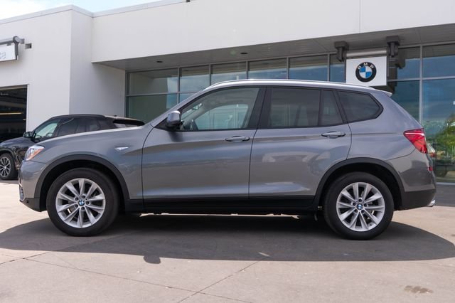 Used 2017 Space Gray Metallic BMW xDrive28i image 2