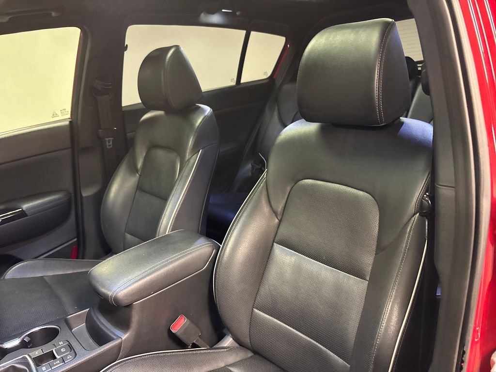 Used 2022 Red Kia SX image 27