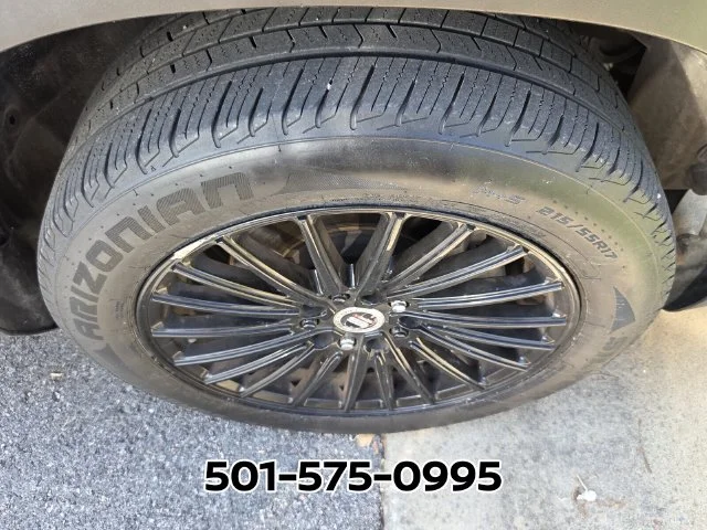 Used 2022 Black Kia EX image 7