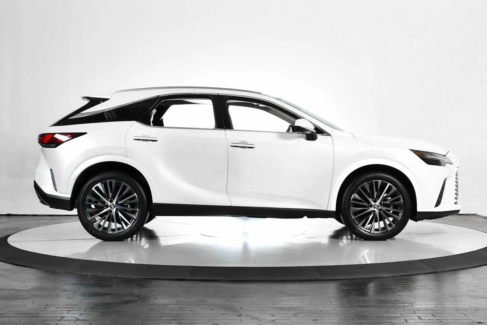 Certified Used 2025 EMINENT WHITE PEARL Lexus Premium Plus image 8
