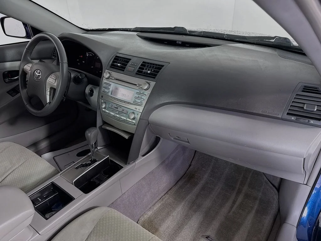 Used 2007 Blue Ribbon Metallic Toyota Hybrid image 27