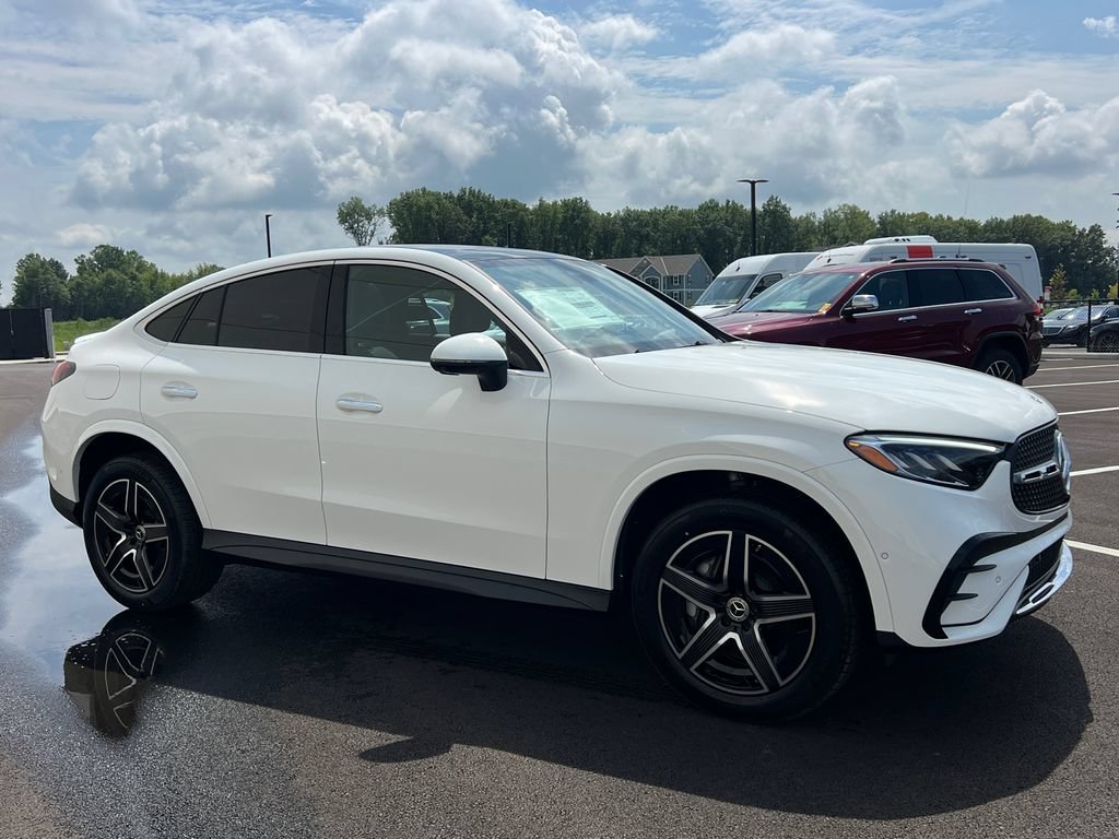 New 2026 Polar White Mercedes-Benz GLC 300 image 39