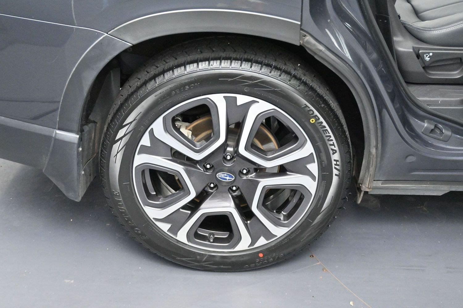 Used 2023 Magnetite Gray Metallic Subaru Limited image 37