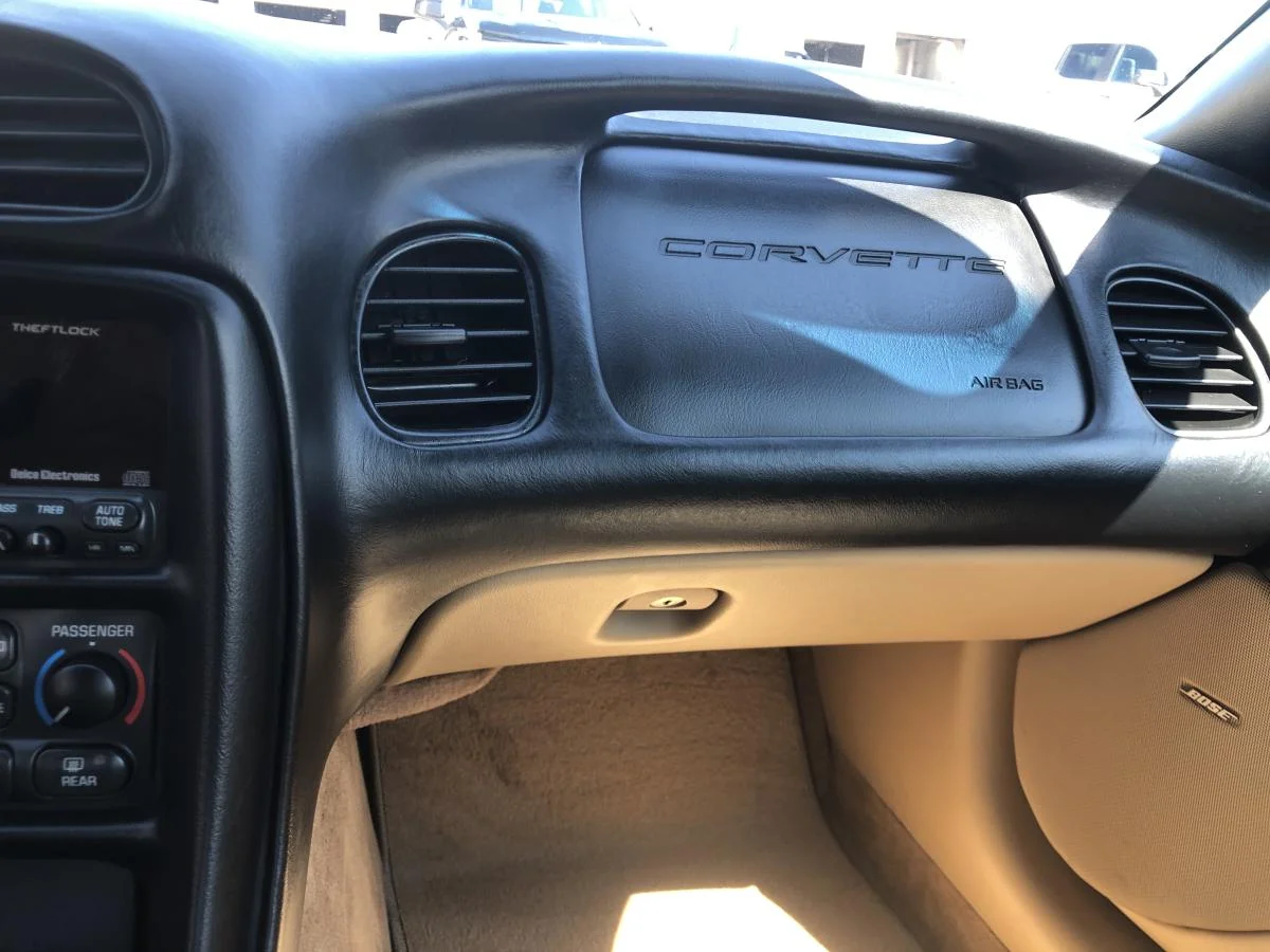 Used 2001 Black Chevrolet 2dr Cpe image 19