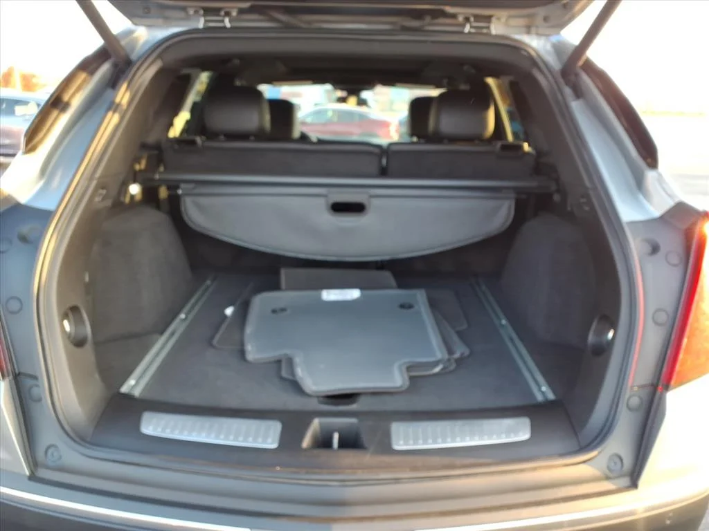 Used 2025 Silver Cadillac Premium Luxury image 12