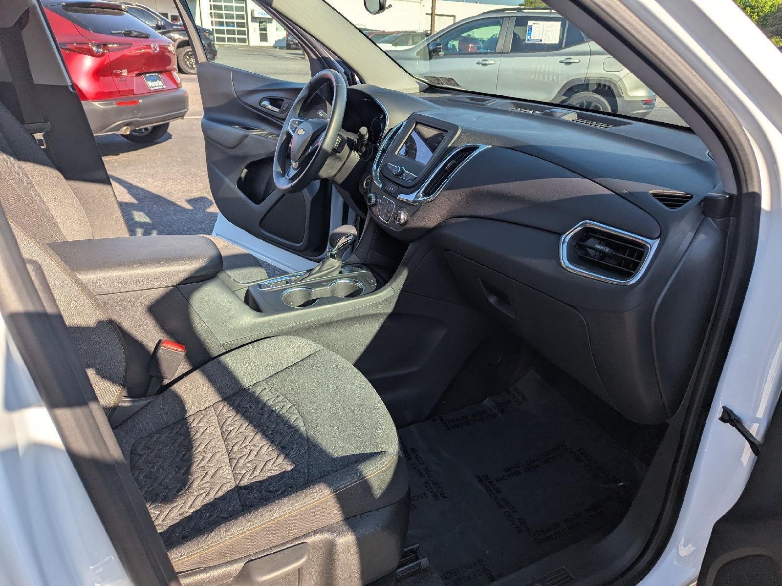Used 2023 Summit White Chevrolet LT image 34